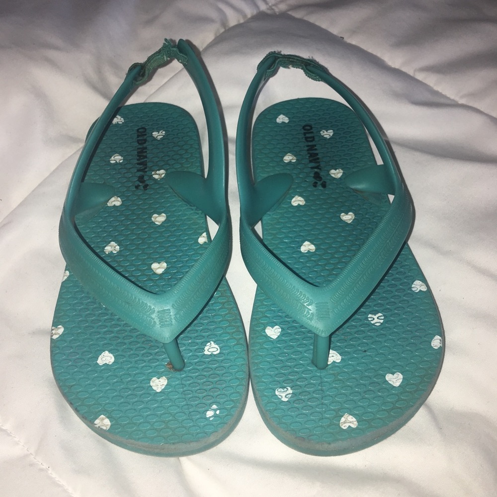 Old Navy girls flip flops size 9
